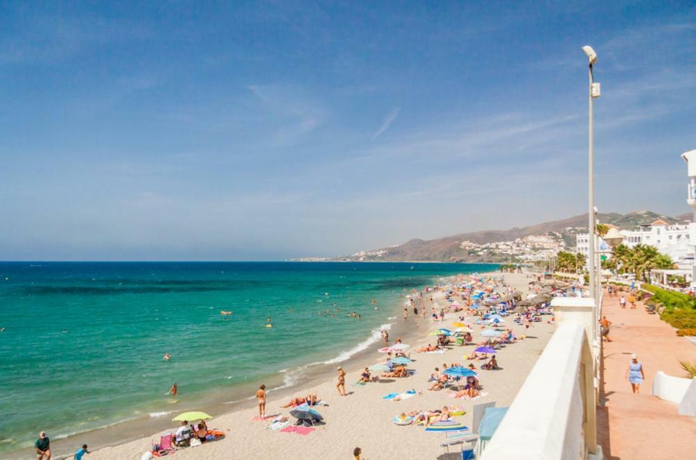 Вилла Casa Playa Torrecilla Нерха Экстерьер фото